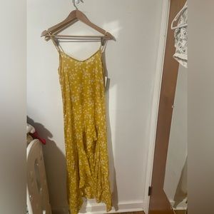 New with tags yellow billabong dress